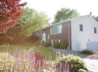 9590 Ridgewood Ct, Bloomington, IL 61705