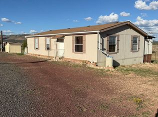 54125 N Mariposa Ln, Seligman, AZ 86337