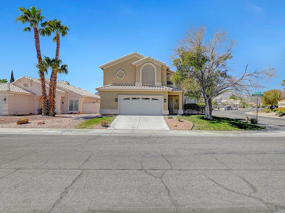 2525 Huber Heights Dr