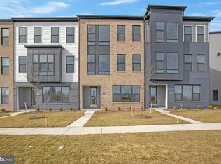 219 Summit Point Blvd, Bowie, MD 20716