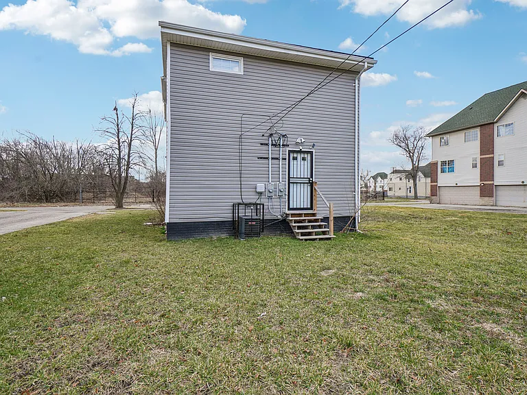3820 Wabash St — Photo 21
