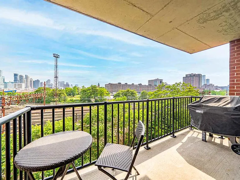 700 Grove St #6M — Photo 18