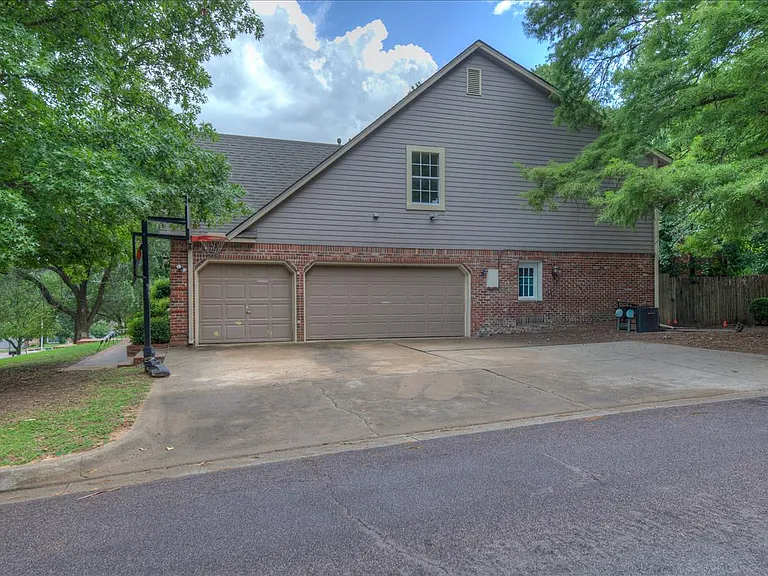 8632 S Braden Ave — Photo 3