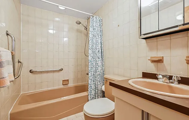 Sold by Crifasi Real Estate | media 45