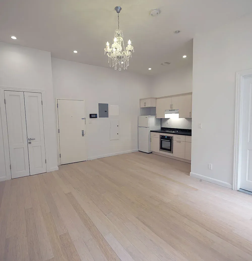 78 Herkimer Street — Photo 2
