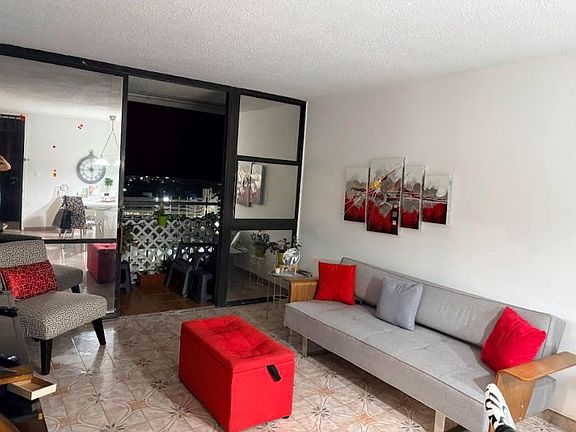 2nd image of Riverside Plaza Calle 74 Station Cruz I APT 18