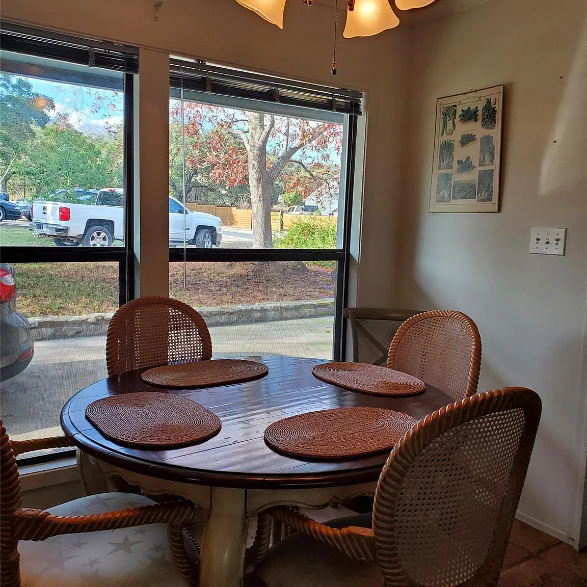 1 bed, 1.0 bath, 1100 sqft, $1,650 — Photo 2