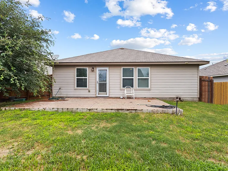 1533 Redbridge Dr — Photo 22