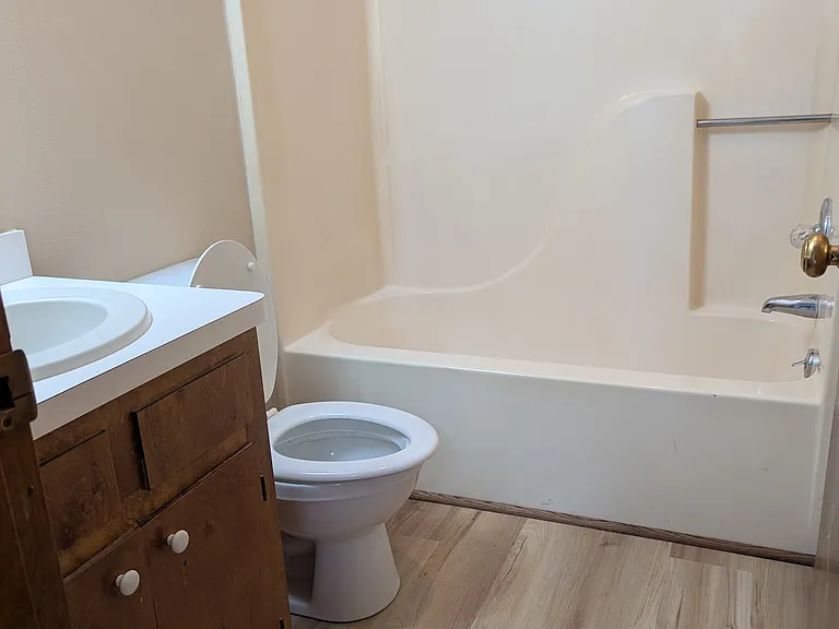 Bath in Bedroom 1