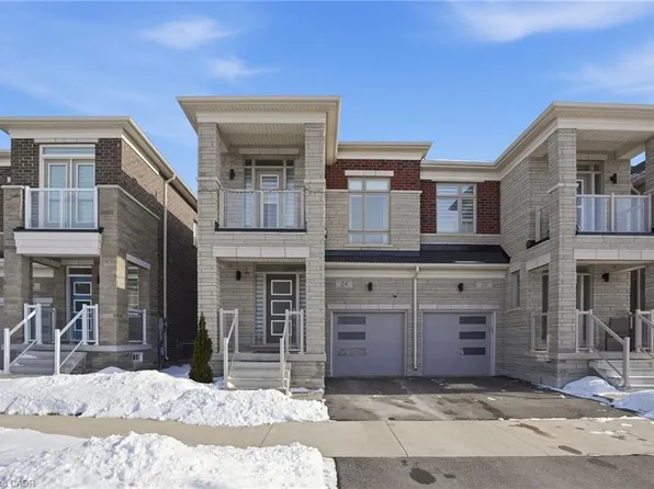 24 Great Falls Blvd, Hamilton, ON L8B 1X8