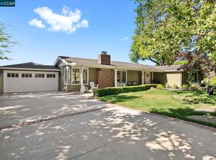 121 Overhill Rd, Orinda, CA 94563