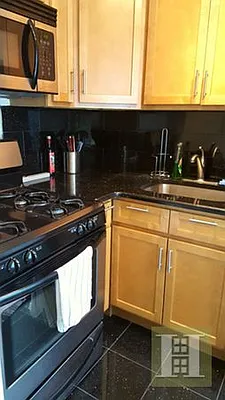 Rented by Halstead Real Estate | media 4