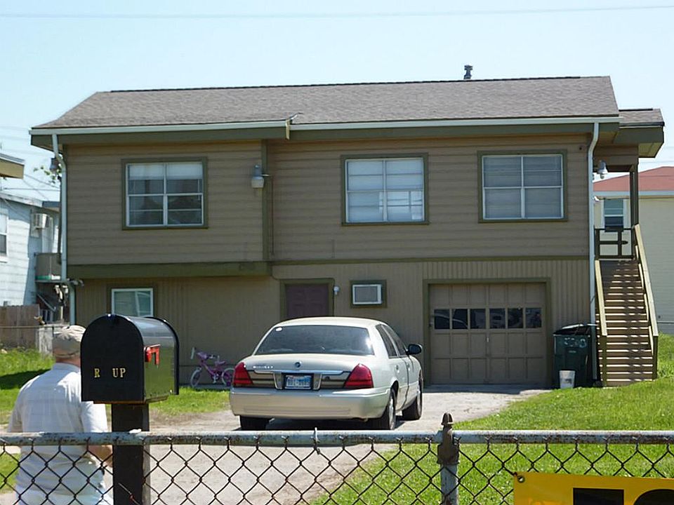 1st image of 5511 Avenue N 1/2