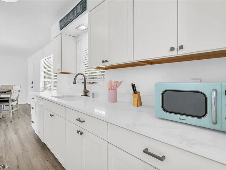 1661 Coronado Rd — Photo 37