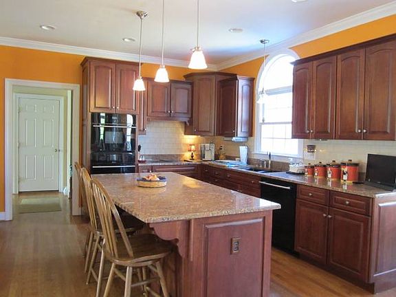 Gourmet Kitchen!
