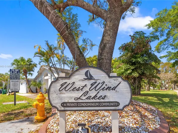 6493 SW 152nd Pl #4-93, Miami, FL 33193