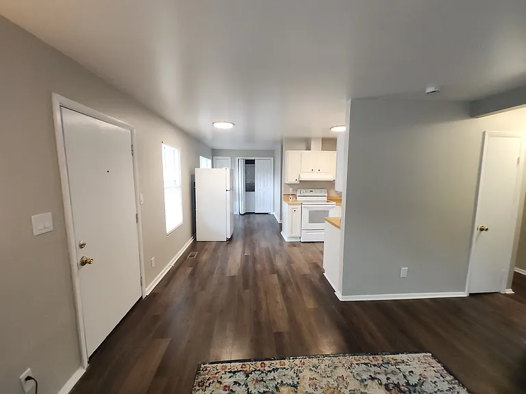 9633 15th Bay St #4 — Photo 34