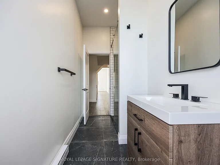 414 Spadina Ave #2 — Photo 19
