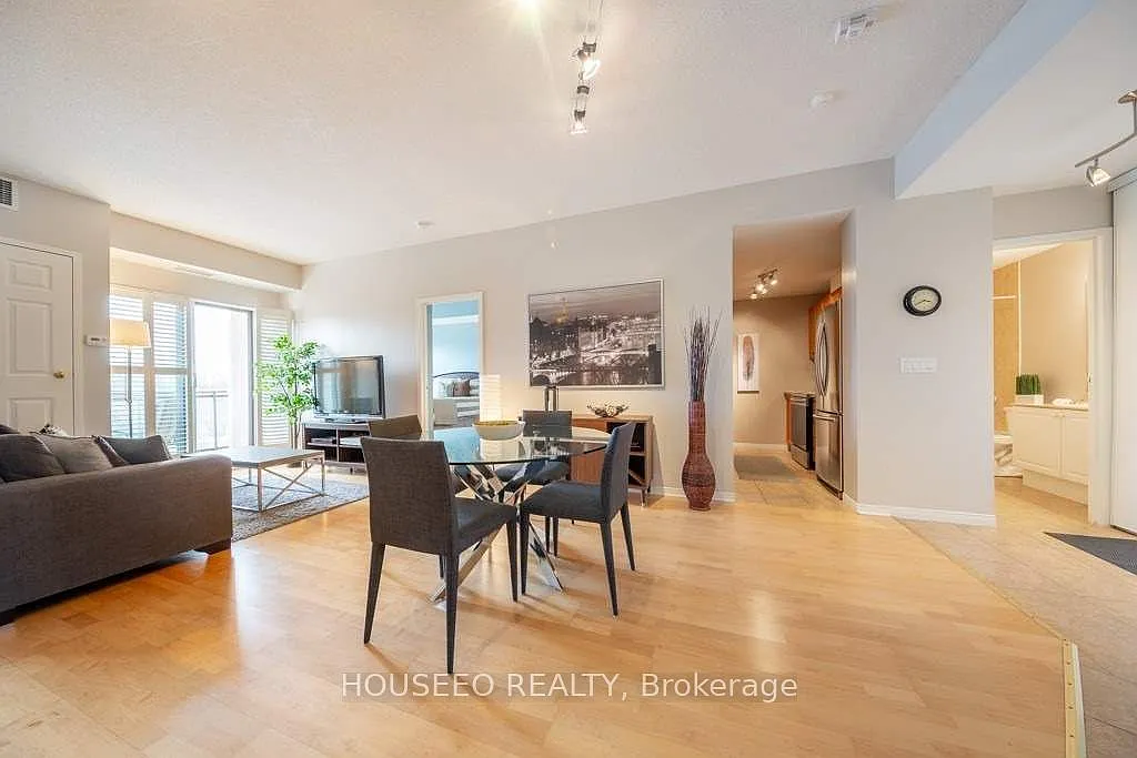 2 bed, $2,400 — Photo 1