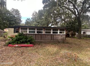 28 Mixon Rd, Saint Helena Island, SC 29920