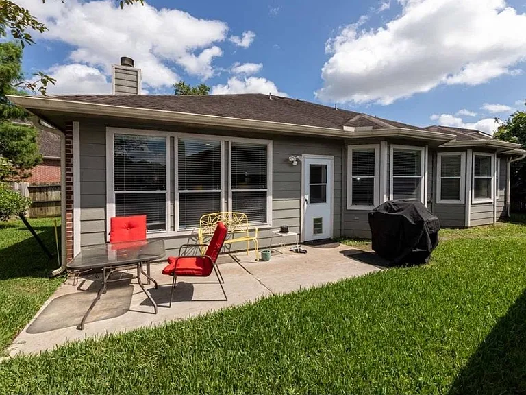 16906 Sandy Reef Ct — Photo 24