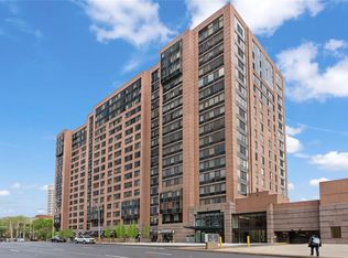 4 Martine Ave APT 1109, White Plains, NY 10606