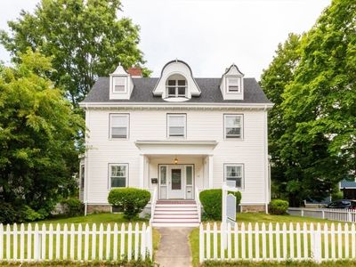 52 Wren St, West Roxbury, MA, 02132