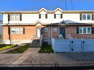 61 Neptune St, Staten Island, NY 10306
