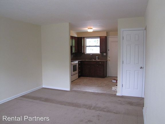 5th image of 3365 Drew St APT 4