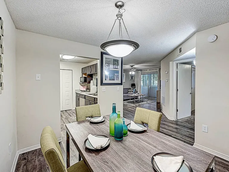 St. Johns Forest Apartments — Photo 4