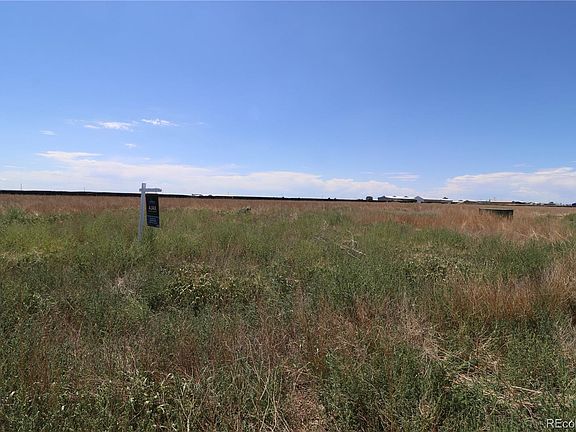 5th image of 20428 Sherman Lane