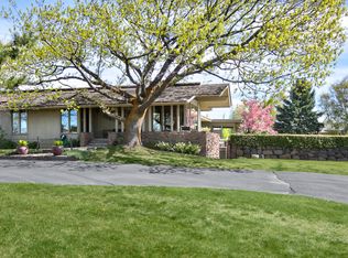 4909 Scenic Dr, Yakima, WA 98908