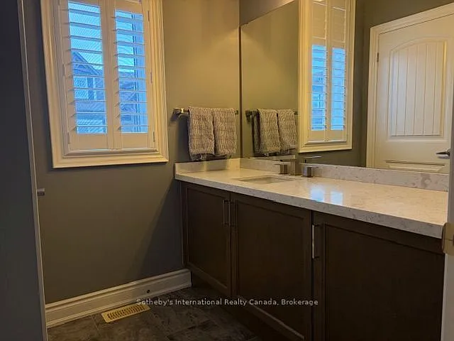 5 bed, $4,000 — Photo 4