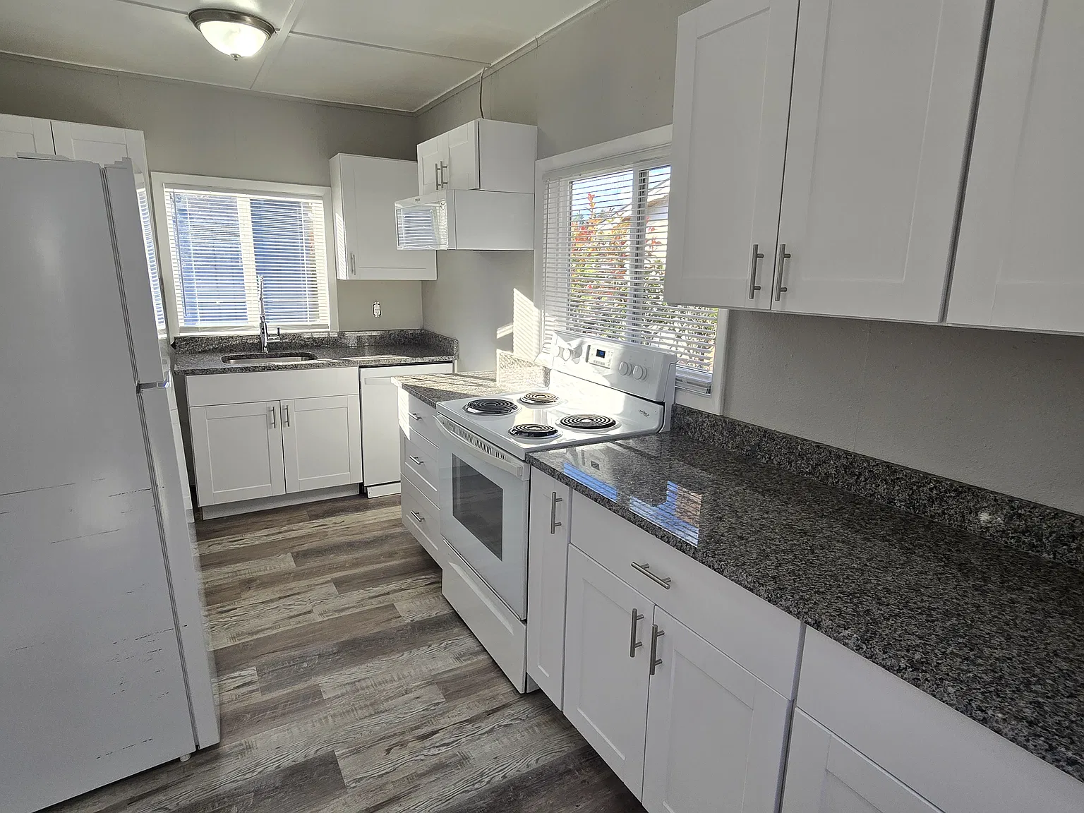 1 bed, 500 sqft, $1,600 — Photo 2