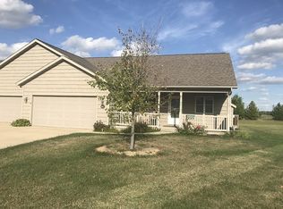 1248 Willow Glen Dr, Metamora, IL 61548