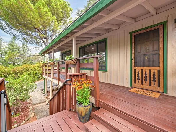 3017 Oakwood Rd, Cameron Park, CA 95682