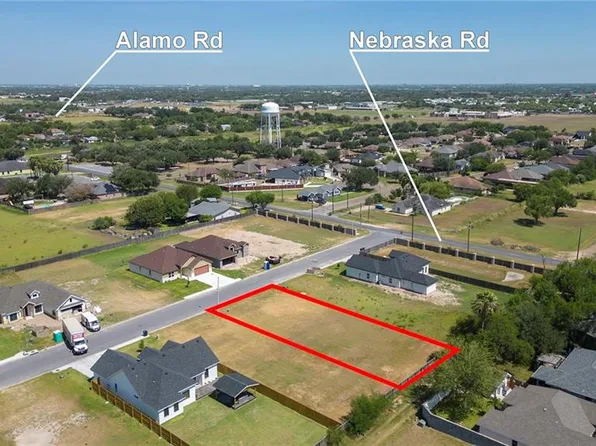 738 Saint Vincent Dr, Alamo, TX 78516