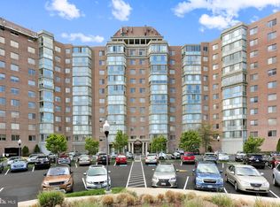 3200 N Leisure World Blvd APT 207, Silver Spring, MD