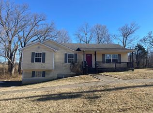 216 Scarlet Ave, Radcliff, KY 40160