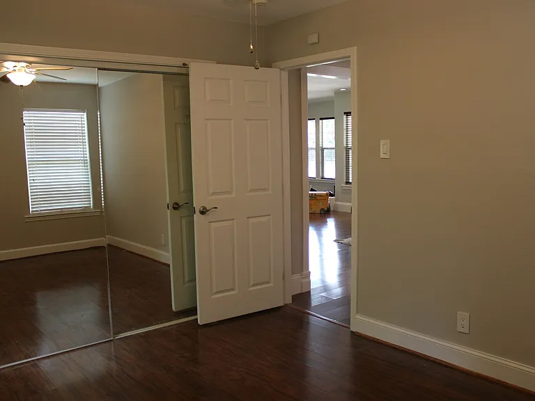 1313 Casa Vale Dr — Photo 9