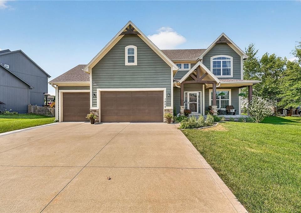1st image of 1800 Knoll Creek Ln