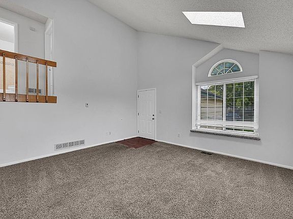 4th image of 5345 W 115th Pl