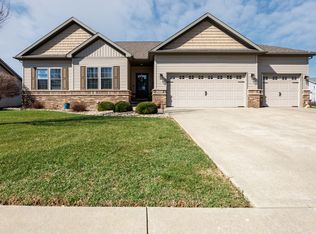 2709 Piney Run, Bloomington, IL 61705