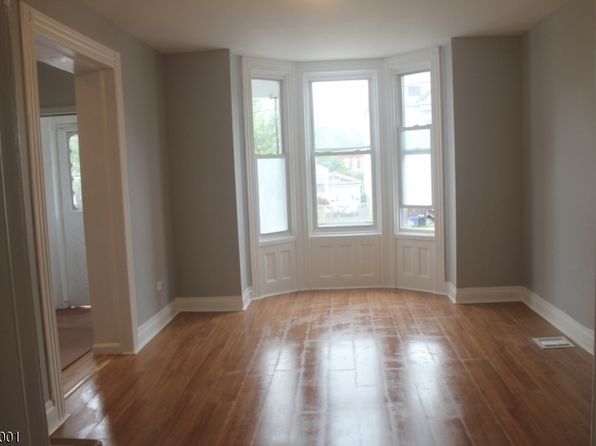 260 N 7th St, Newark City, NJ 07107