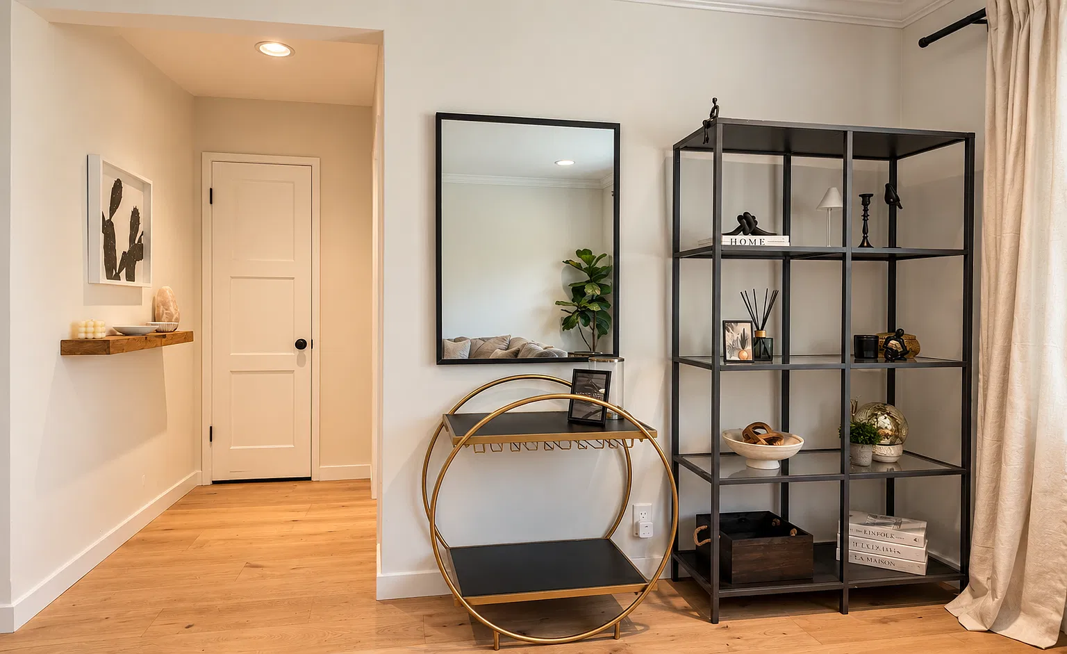 3 bed, 1400 sqft, $11,000 — Photo 1