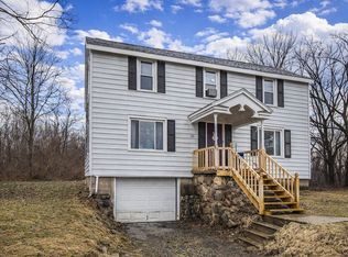 205 Cemetery Rd, Oswego, NY 13126