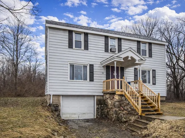 205 Cemetery Rd, Oswego, NY 13126