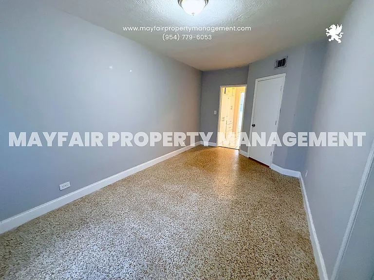 1621 NE 5th Ct #B — Photo 10