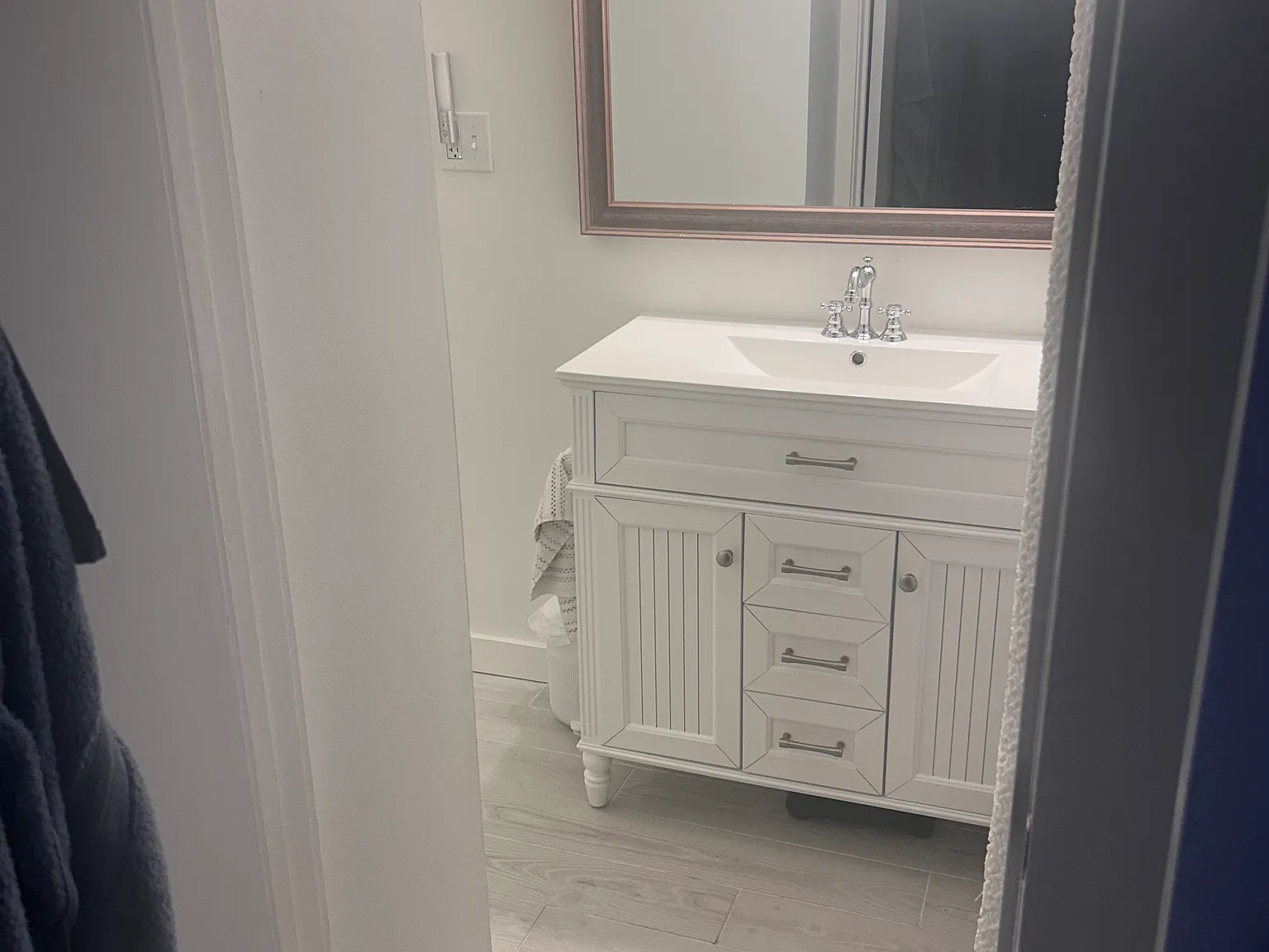 3 bed, 2100 sqft, $1,300 — Photo 2