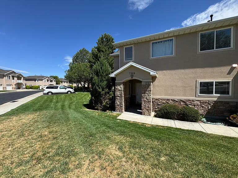 7286 S Brittany Park Ave — Photo 2